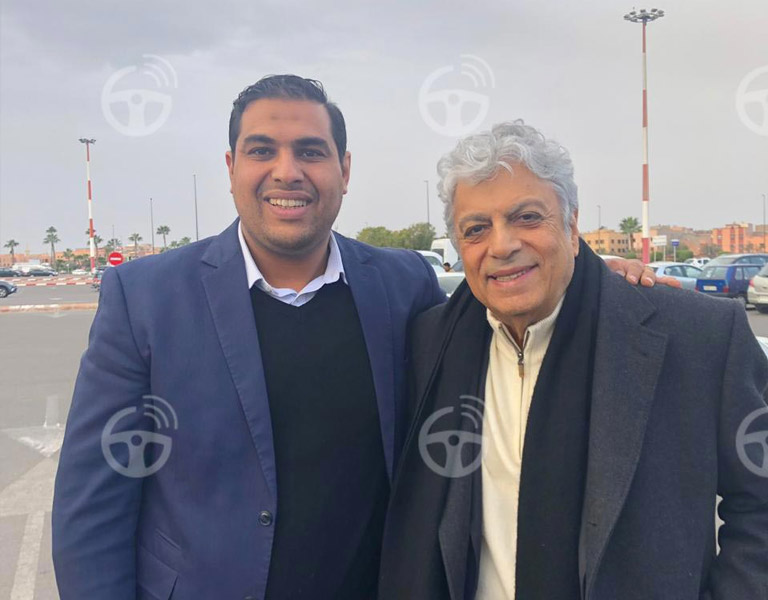 حافلة صغيرة فان، تاكسي نقل مطار بالحافلة الصغيرة محمد الخامس الدار البيضاء cmn مرسيدس بنز الفئة V
